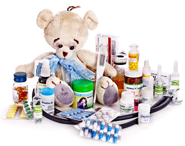 Medicina infantil e ursinho de pelúcia
. - Foto, Imagem
