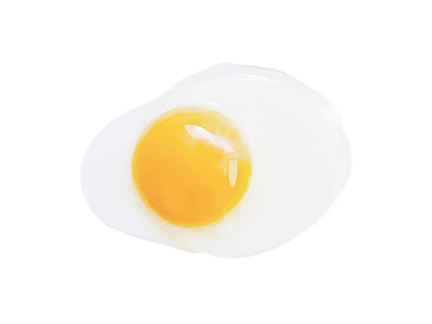 Beyaz arka planda izole edilmiş yumurta. - Fotoğraf, Görsel