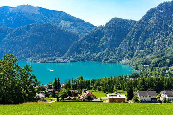 Attersee lago im Salzkammergut, Alpi montagne Alta Austria
 - Foto, immagini