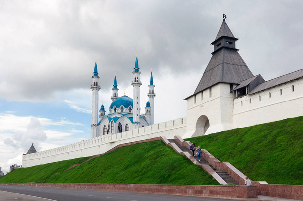 Kazan Kremlin Tataristan başkentinin ana tarihi ve mimari dönüm noktası. - Fotoğraf, Görsel