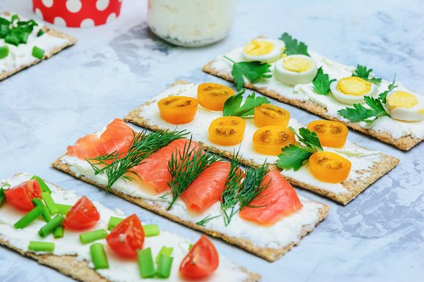 Start tafel met Mini sandwich Healhty snack set - Foto, afbeelding