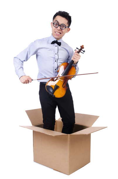 Man playing violin from the box - 写真・画像