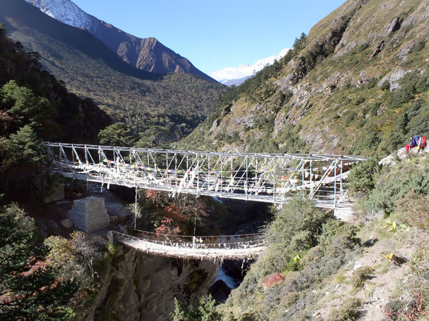 Puente colgante - Nepal
 - Foto, Imagen