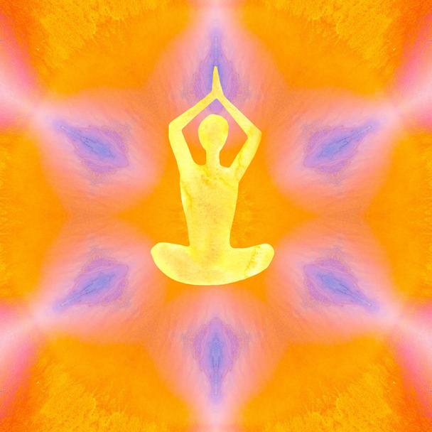 Aquarell-Silhouette eines Mannes in Lotusposition auf einem abstrakten orangen Kaleidoskop-Trendhintergrund - Foto, Bild