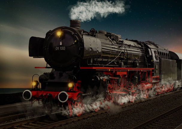 Stare lokomotywy parowe nocą w Niemczech - Zdjęcie, obraz