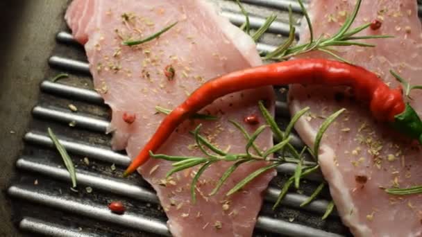Csípős paprika a sertéshús steak - Felvétel, videó