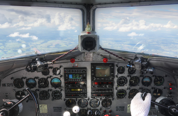 DC3 cockpitweergave inflight dashboard - Foto, afbeelding