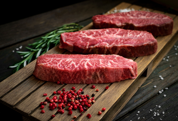 ham üst bıçak biftek - Fotoğraf, Görsel