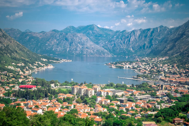 Panoramisch uitzicht op Boko Kotor Bay, Montenegro. - Foto, afbeelding