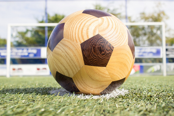 Деревянный футбол на пенальти
 - Фото, изображение