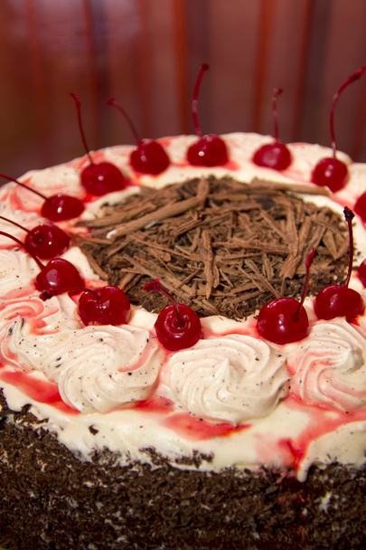 κέικ με κεράσι και σοκολάτα - Φωτογραφία, εικόνα