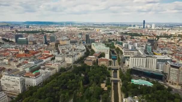 vuelo sobre Viena paisaje urbano día soleado ribera panorama aéreo 4k timelapse austria
 - Imágenes, Vídeo