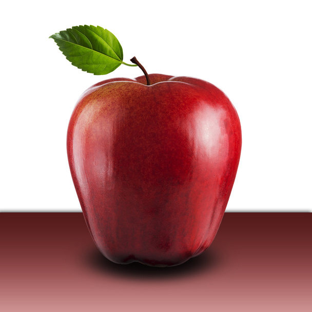 Red apple with green leaf - Foto, imagen