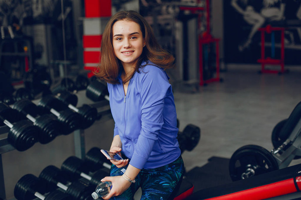 girl in gym - Foto, imagen