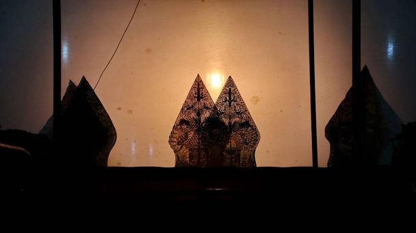  Marionnettes Wayang kulit ou Shadow typiques de Java, Indonésie
 - Photo, image