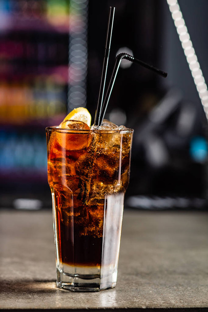 delicious cocktail in the bar - Foto, Bild