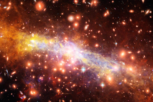 Starfield, melkwegstelsels en fakkels. De elementen van deze afbeelding meubi - Foto, afbeelding