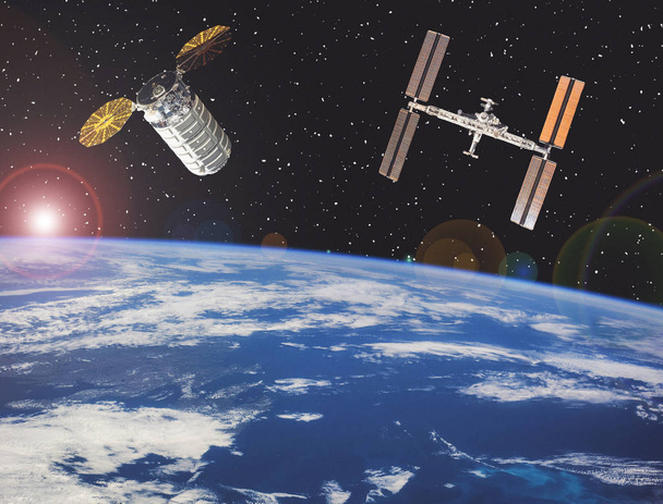 Uzay istasyonu. Dünya'nın üstündeki uzay gemileri. Bunun unsurları  - Fotoğraf, Görsel