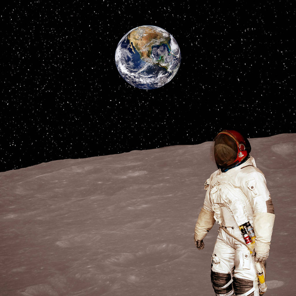 Космічна місія. Астронавт і скелястий пейзаж. Елементи е
 - Фото, зображення