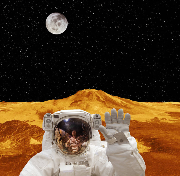 Astronaute posant sur l'étrange planète extrasolaire. Les éléments
  - Photo, image