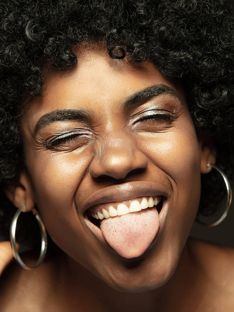 Close up portrait of young african-american emotional girl - Фото, зображення
