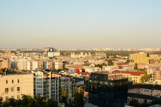 Kyiv City - Top View over the District of Podil from the Mount Shchekavytsya - Foto, imagen