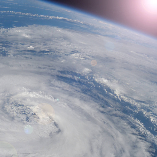 Hurrikan aus dem All. auf Erden. die Elemente dieses Bildes furni - Foto, Bild