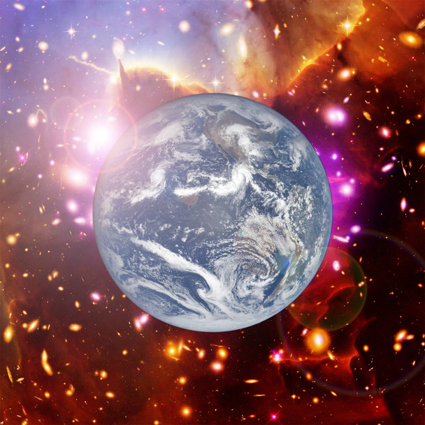 Aarde en licht. De elementen van deze afbeelding ingericht y NASA. - Foto, afbeelding
