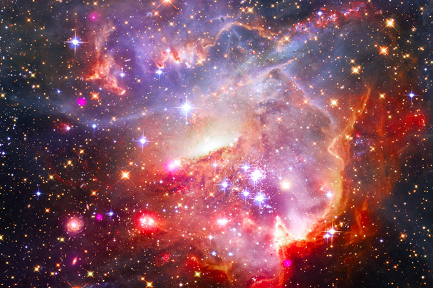 Прекрасна галактика. Туманність і зірки. Елементи цього зображення
  - Фото, зображення