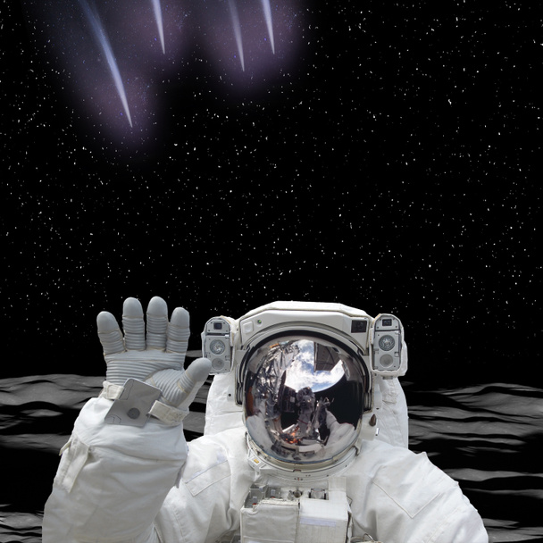 Astronaut na alientní planetě. Meteorický déšť. Prvky Thi - Fotografie, Obrázek