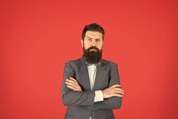 Do it with fashion or not at all. Confident businessman. Business lawyer. Bearded man in formal suit. Bearded man lawyer in jacket. Business success. Lawyer. Male fashion look. Lawyer in office - Фото, зображення