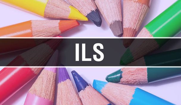Концептуальный баннер ILS с текстурой из красочных предметов образования
 - Фото, изображение