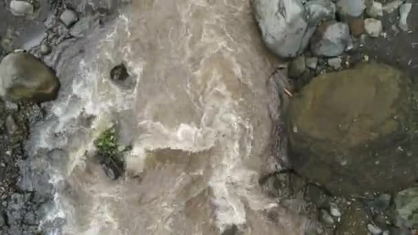das Wesen Indonesiens. die Insel Java. Wasserfall Coban Sewu. Wasserfall tumpak sewu. - Filmmaterial, Video