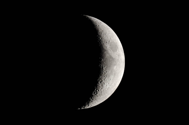 Fázisai a Hold. Fogyó Hold, háttér. - Fotó, kép