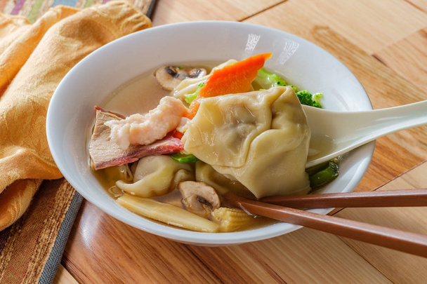 Κινέζικη σούπα - Φωτογραφία, εικόνα