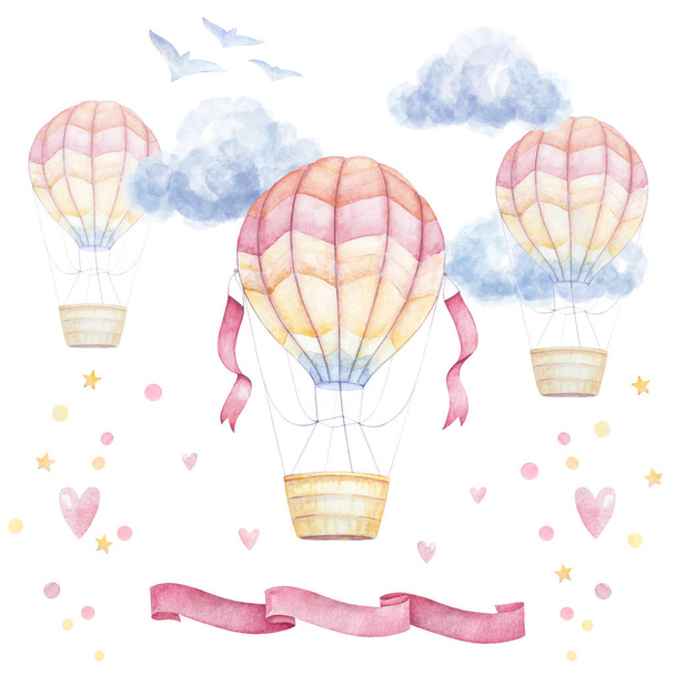 Aquarell Baby Clip Art. bunte Luftballons, die am Himmel fliegen, Wolken, Bänder; Herzen; Vögel. Kinderdrucke. Wandkunst aus Kinderzimmern. - Foto, Bild