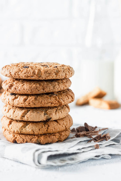 Classic oatmeal cookies with chocolate - Zdjęcie, obraz