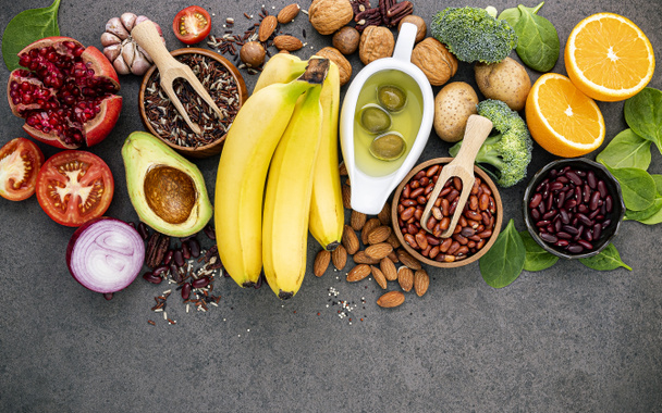 Sağlıklı gıdalar seçimi için Malzemeler . Hea kavramı - Fotoğraf, Görsel