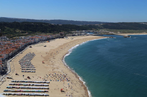 Θέα στην ακτογραμμή της Ναζαρέ, Πορτογαλία. - Φωτογραφία, εικόνα