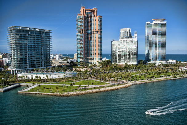 Deixando Miami, Flórida
 - Foto, Imagem