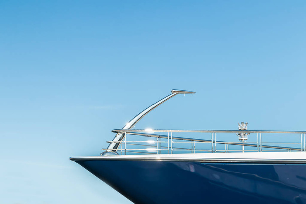 Kotka, Finlande - 28 août 2019 : Super yacht de luxe Black Pearl amarré au port de Kotka
 - Photo, image