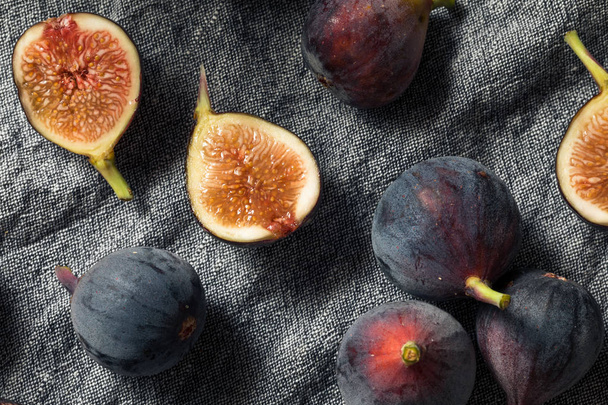 Raw Black Organic Figs - Zdjęcie, obraz