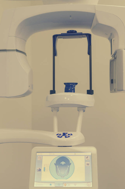 Рентгеновский аппарат для компьютерной томографии конического луча
. - Фото, изображение