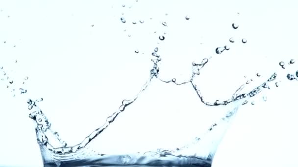 Super slow motion of splashing water crown shape. Filmed on high speed cinema camera, 1000fps. - Footage, Video