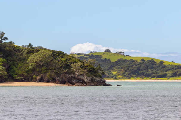 view from boat of Bay of Islands, New Zealand - Foto, imagen