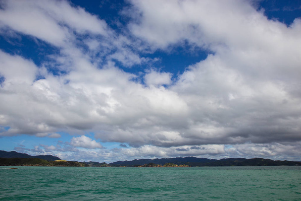 view from boat of Bay of Islands, New Zealand - Zdjęcie, obraz