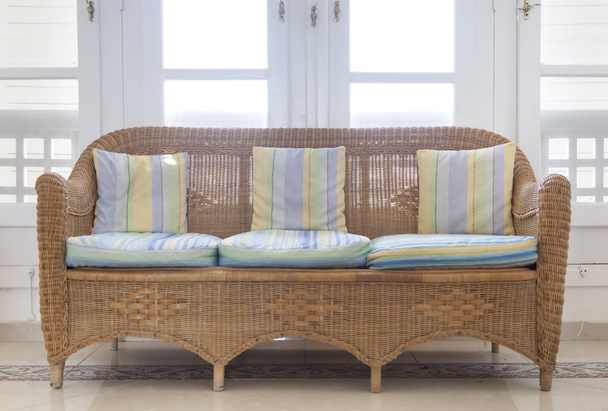Sala de estar de bambu
 - Foto, Imagem