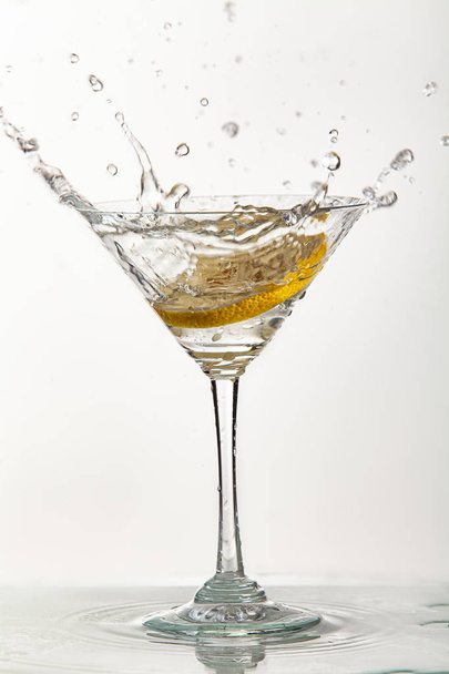 Glass, Lemon And Splash Of Water - Fotoğraf, Görsel