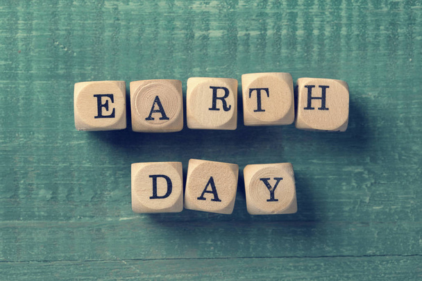 Letter cubes with word earth day.  - Foto, Imagem