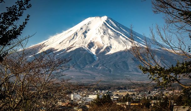 Widok na górę Fuji, powszechnie nazywany Fuji San w języku japońskim, Góra  - Zdjęcie, obraz